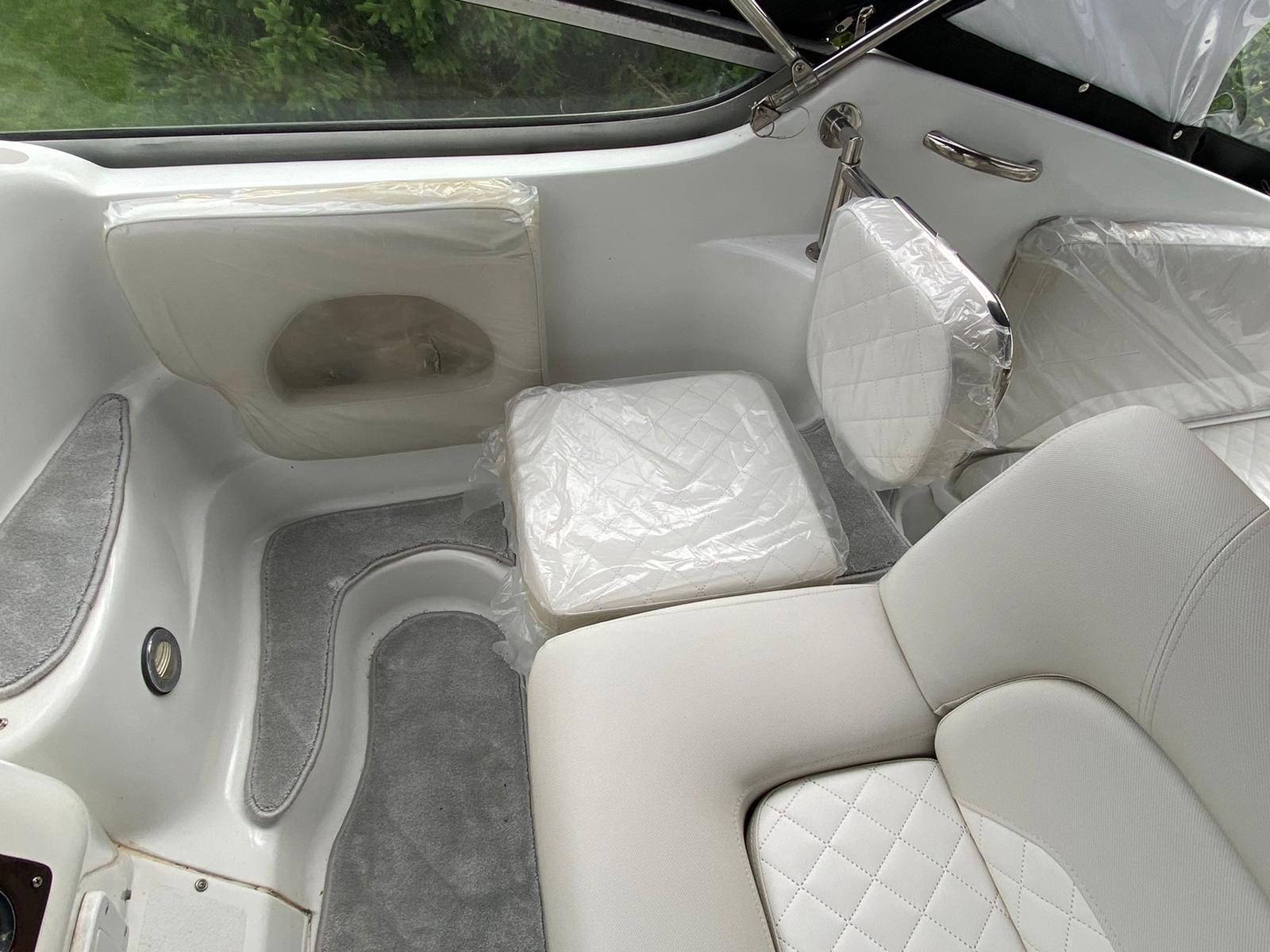 Łódź motorowa Chris Craft Crown 32